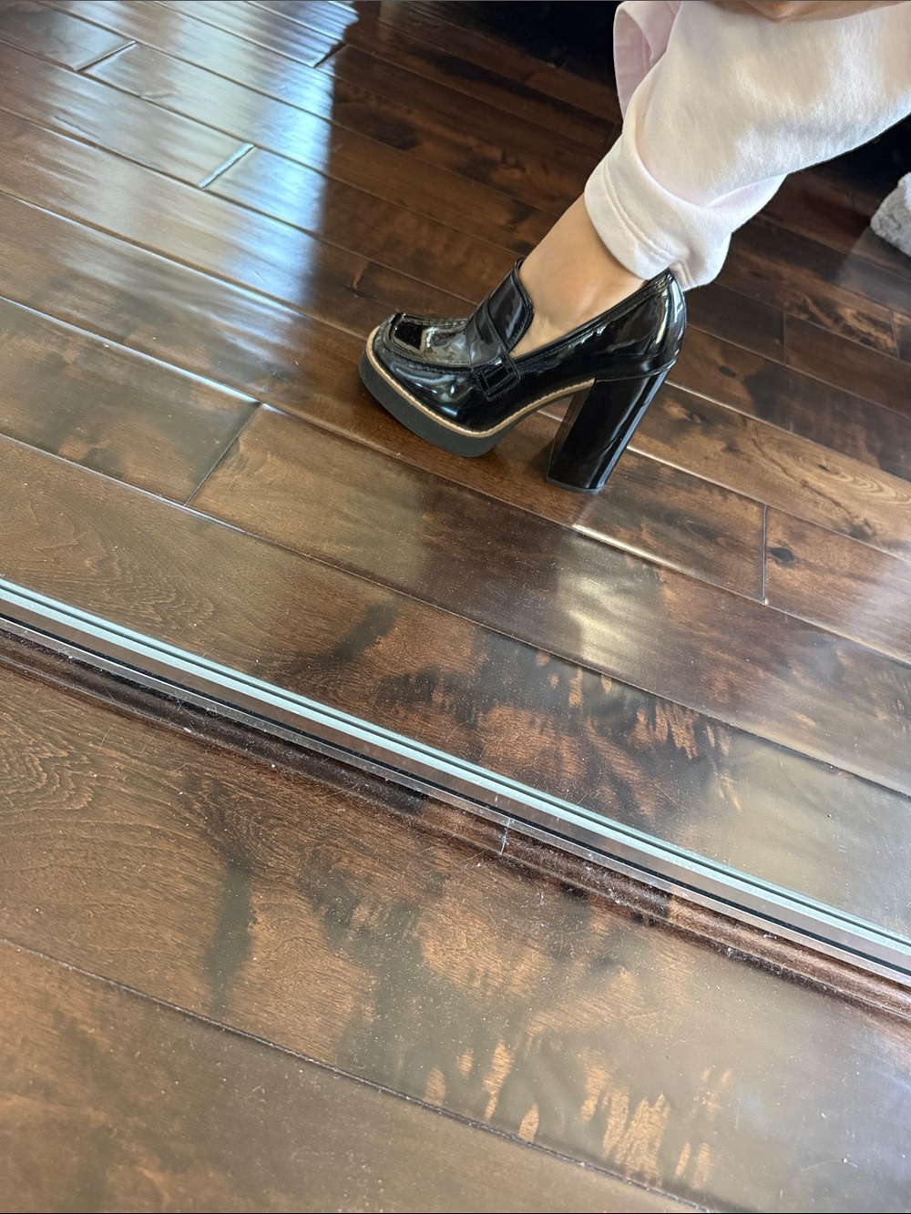 Steve Madden Black Patent Platform Loafer Pumps - Picture 6 of 7